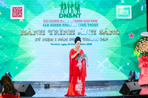 Sinh nhật lần thứ nhất - CLB Doanh nhân và Nghệ thuật Sinh nhật lần thứ nhất - CLB Doanh nhân và Nghệ thuật